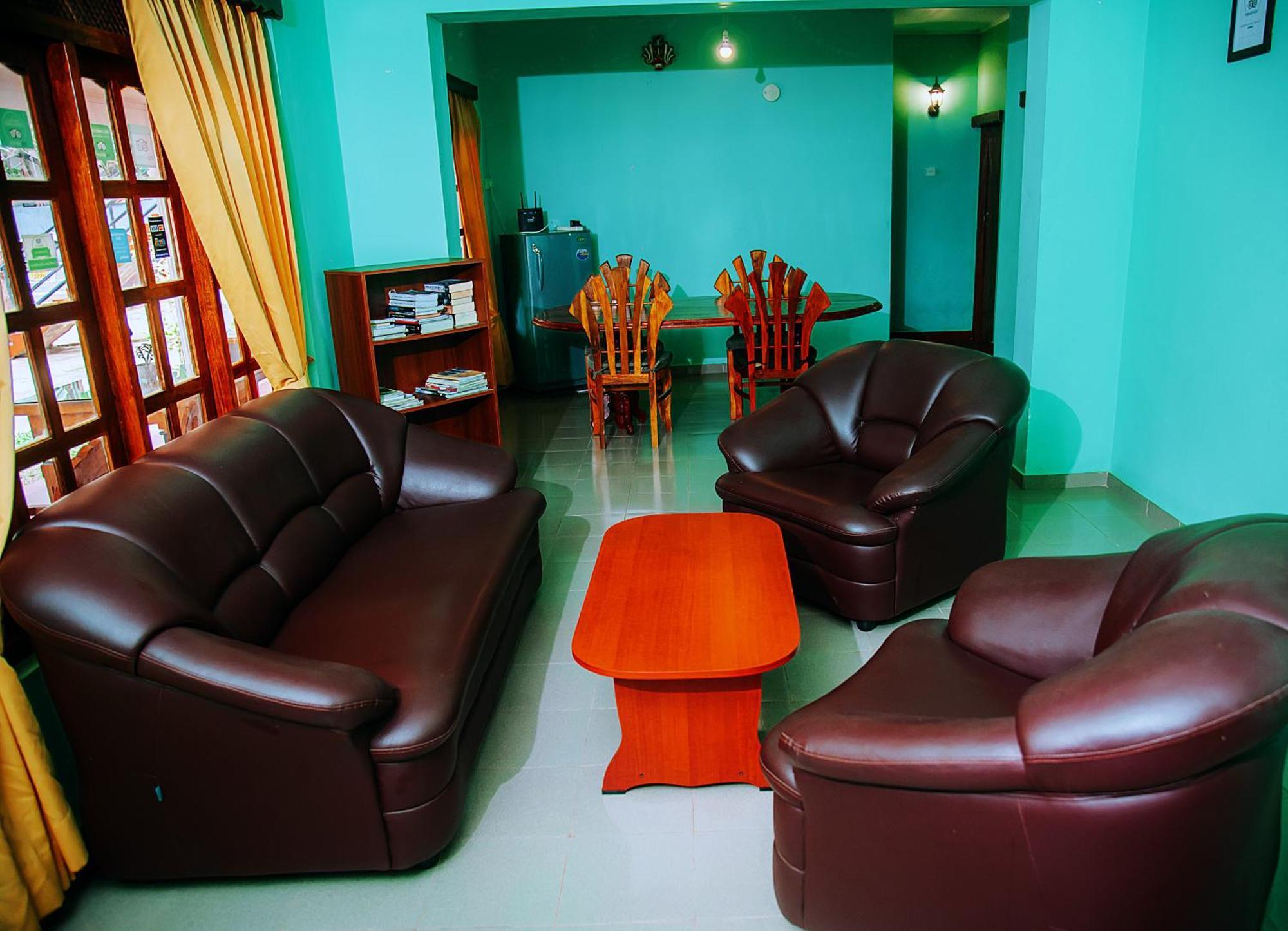 Freedom Guest Inn Элла Экстерьер фото